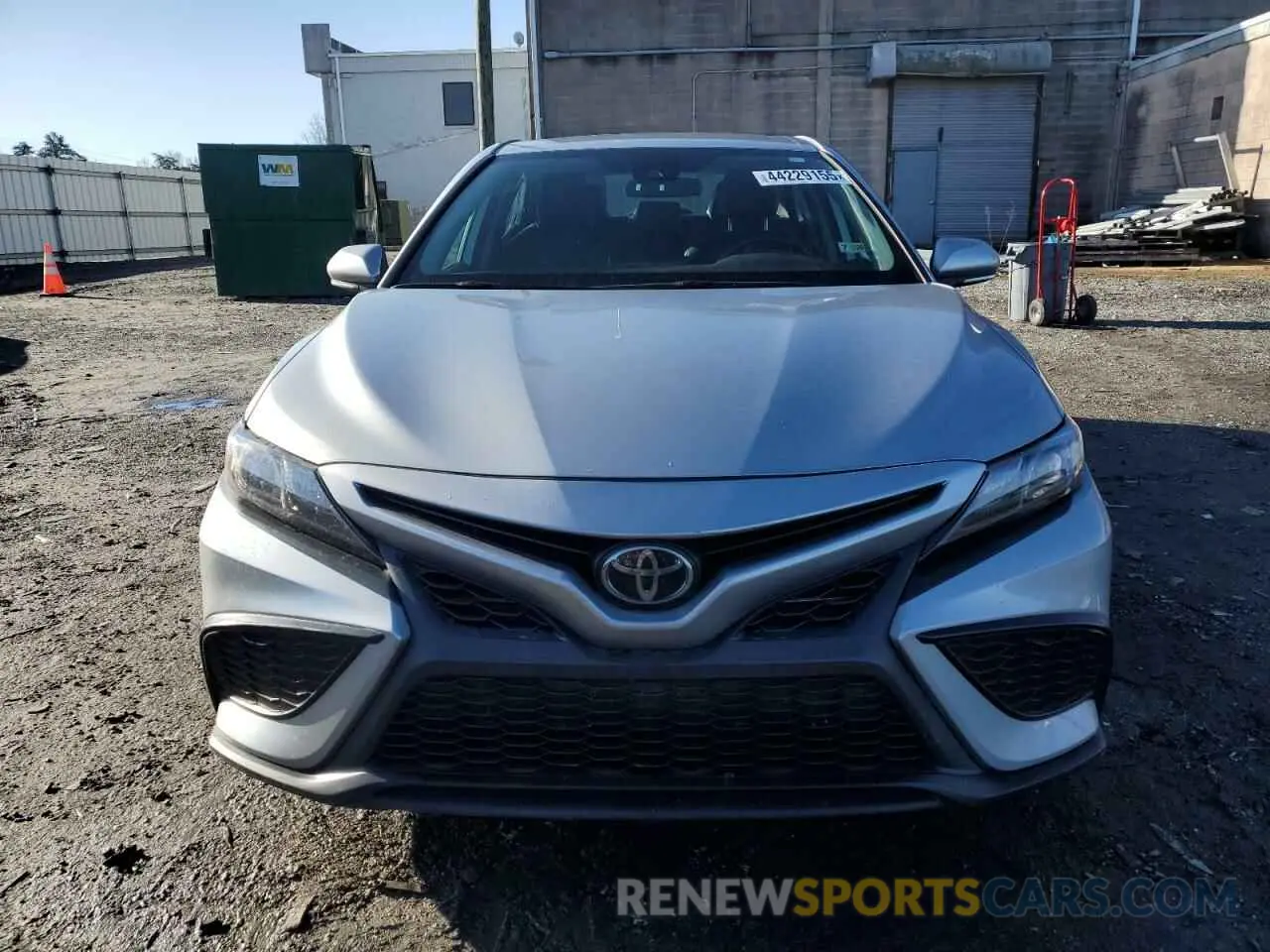 5 Photograph of a damaged car 4T1G11AK1NU036910 TOYOTA CAMRY 2022