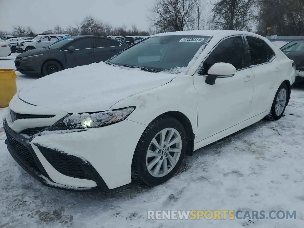1 Photograph of a damaged car 4T1G11AK1NU043565 TOYOTA CAMRY 2022