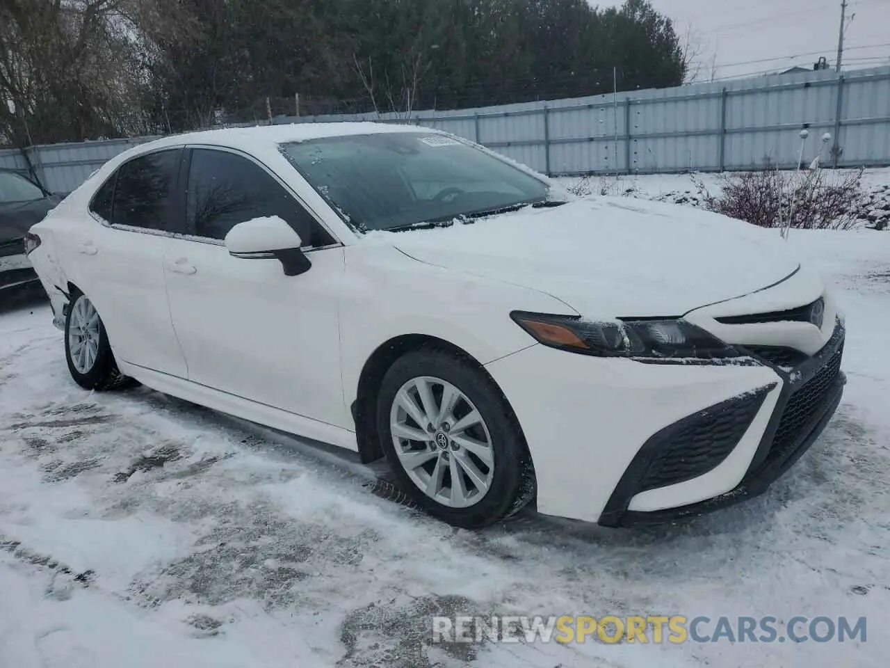 4 Photograph of a damaged car 4T1G11AK1NU043565 TOYOTA CAMRY 2022