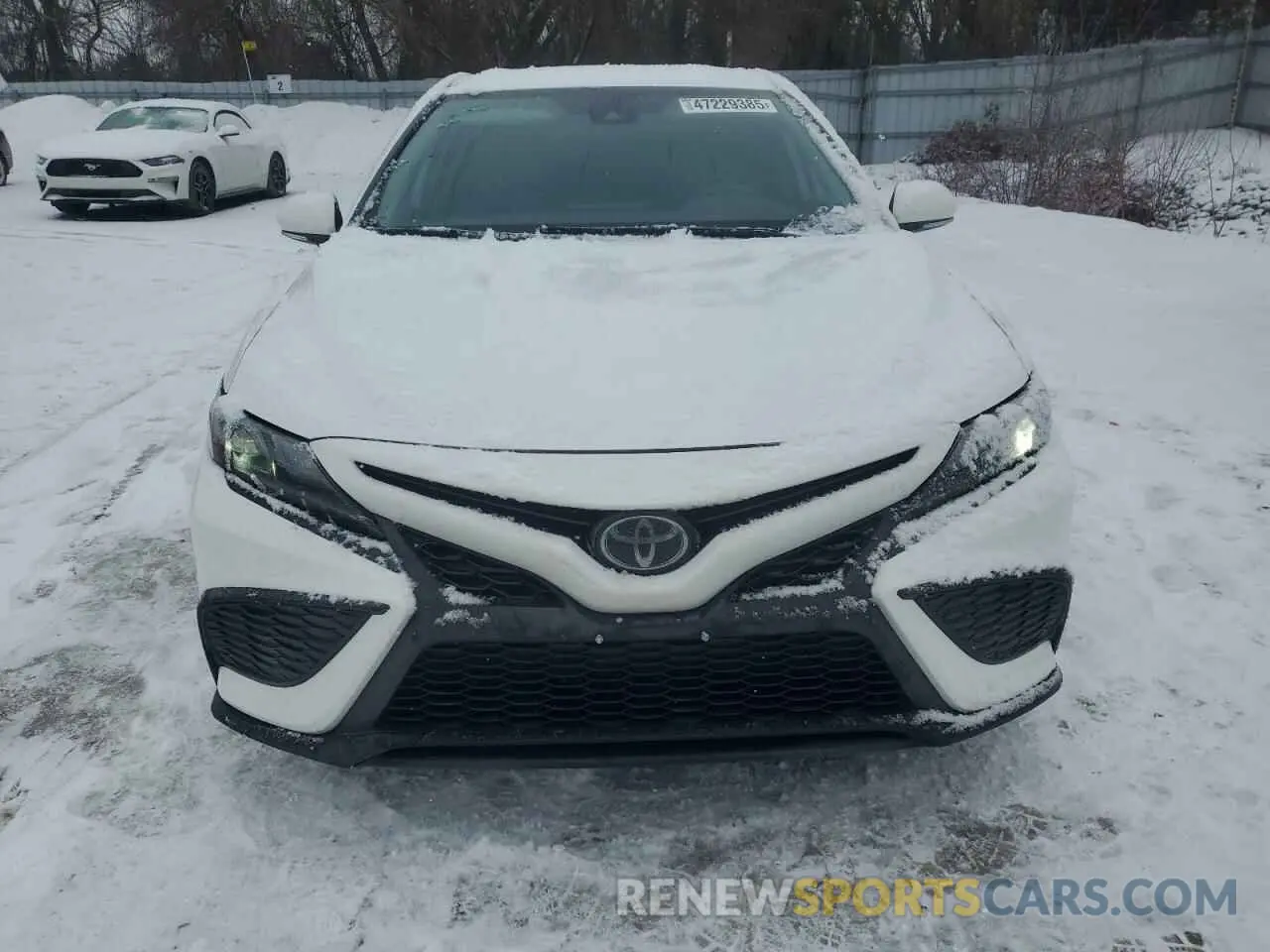 5 Photograph of a damaged car 4T1G11AK1NU043565 TOYOTA CAMRY 2022