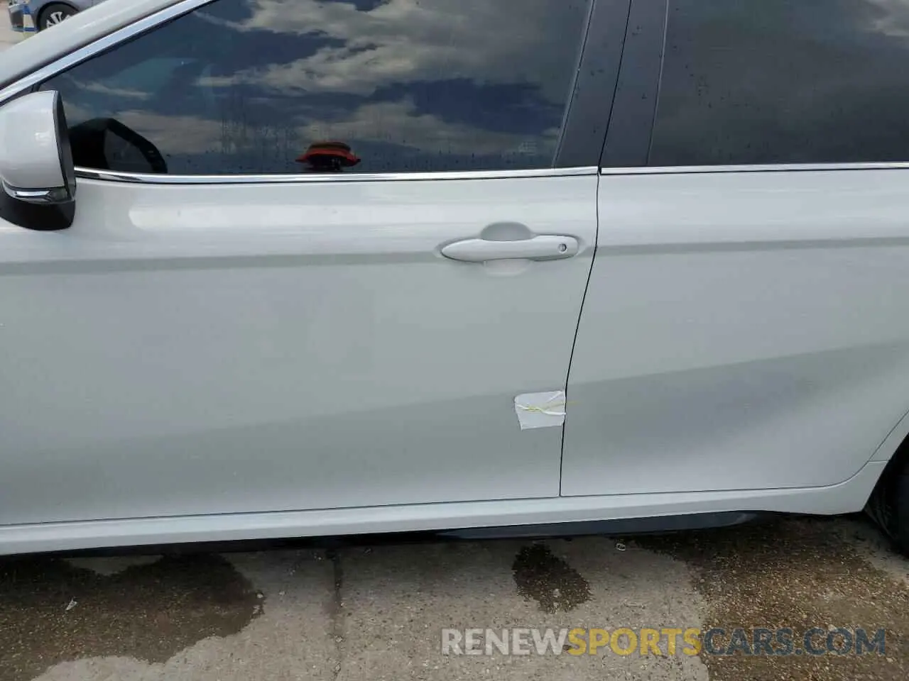 12 Photograph of a damaged car 4T1G11AK1NU064318 TOYOTA CAMRY 2022