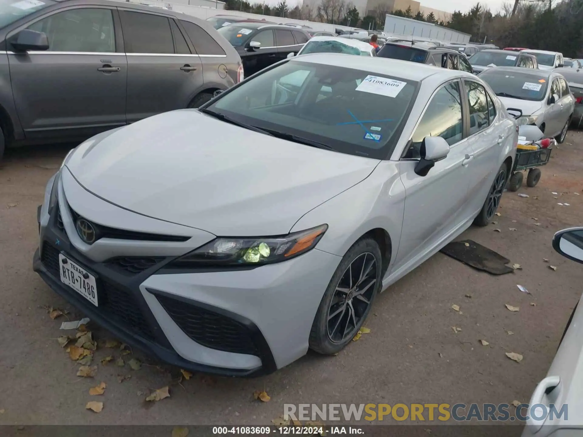 2 Фотография поврежденного автомобиля 4T1G11AK1NU064433 TOYOTA CAMRY 2022