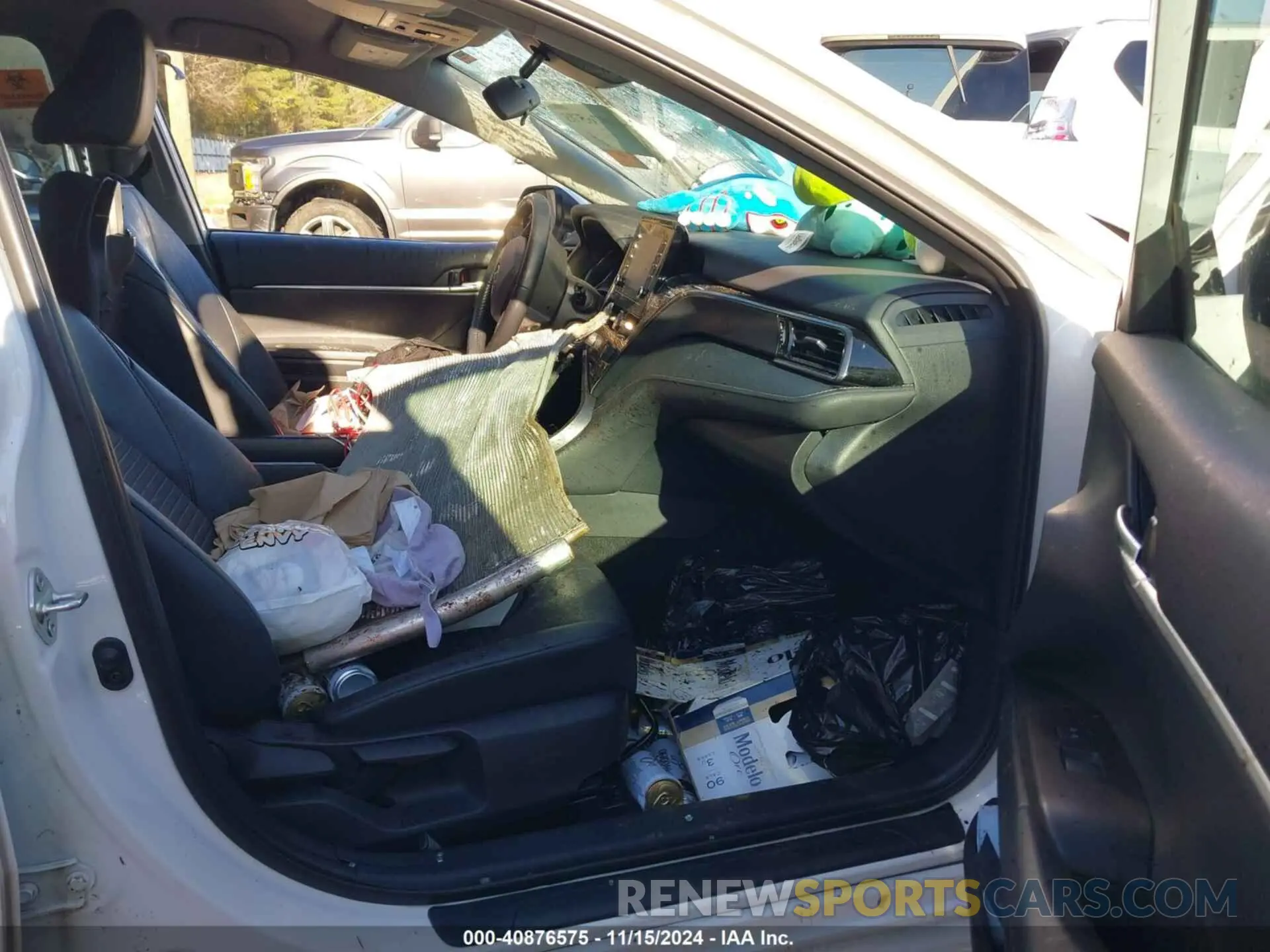 5 Photograph of a damaged car 4T1G11AK1NU639694 TOYOTA CAMRY 2022
