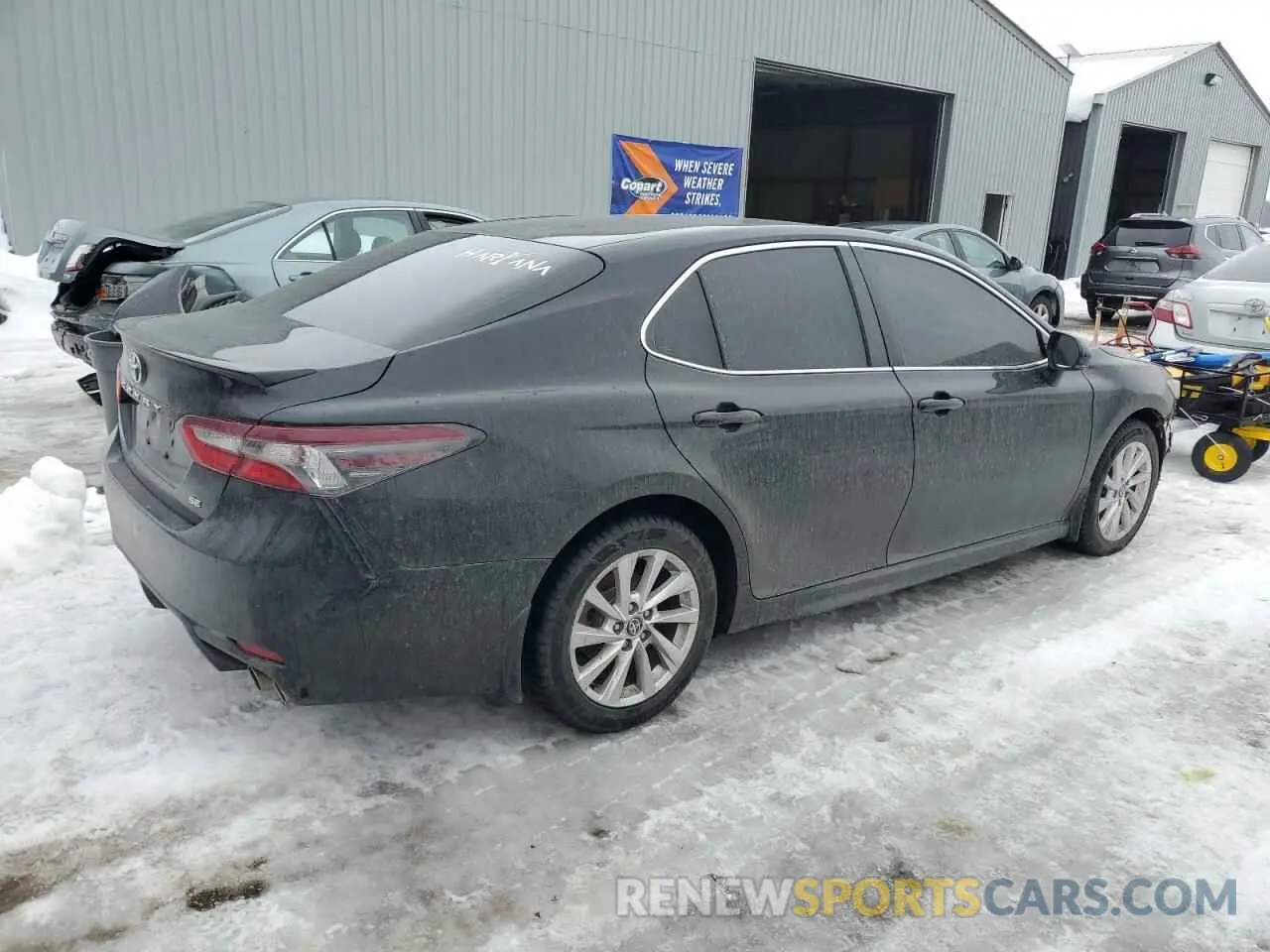 3 Фотография поврежденного автомобиля 4T1G11AK1NU653692 TOYOTA CAMRY 2022
