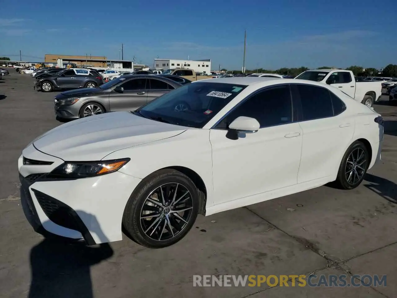 1 Photograph of a damaged car 4T1G11AK1NU655359 TOYOTA CAMRY 2022
