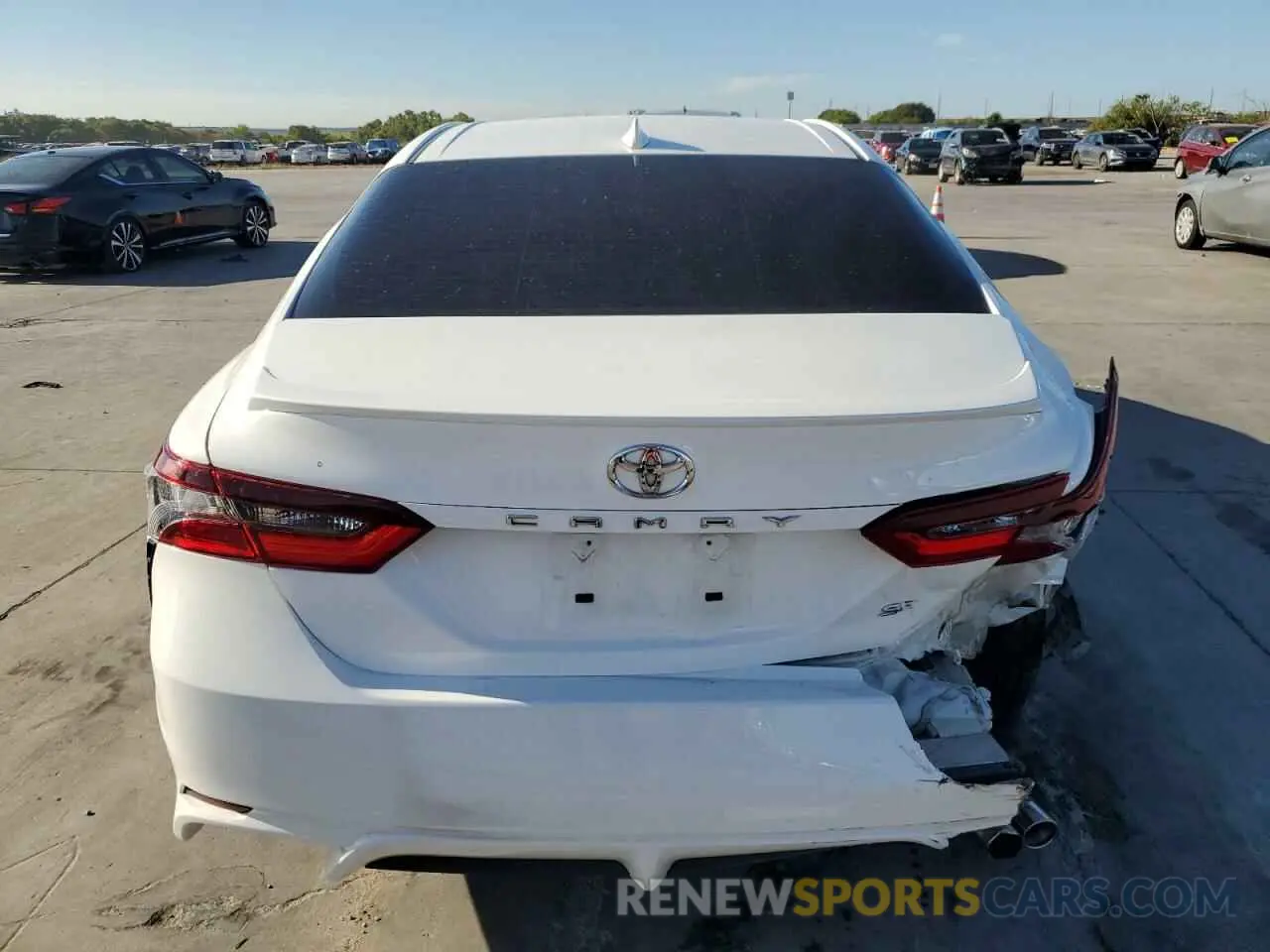 6 Photograph of a damaged car 4T1G11AK1NU655359 TOYOTA CAMRY 2022