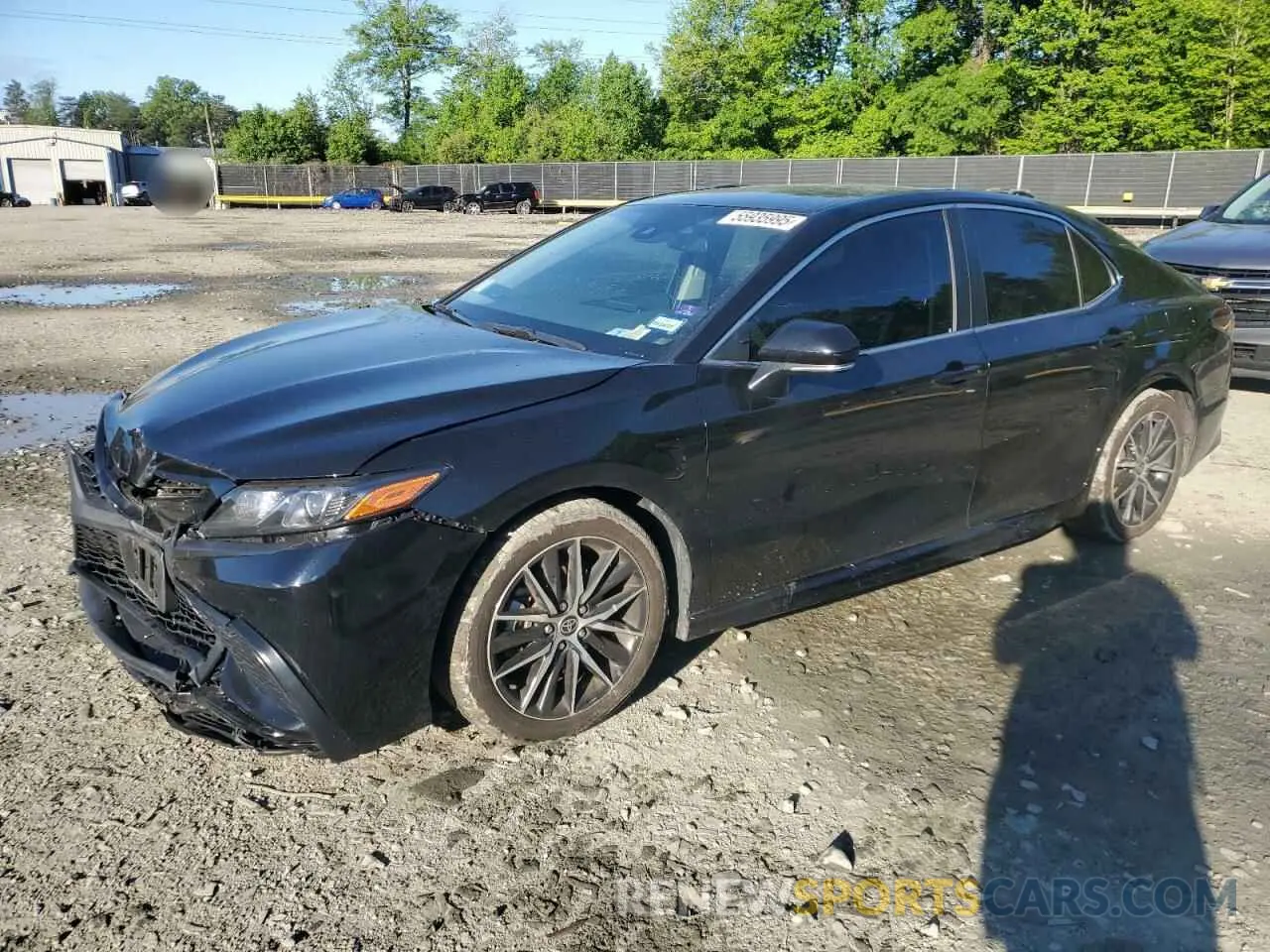 1 Photograph of a damaged car 4T1G11AK1NU662408 TOYOTA CAMRY 2022