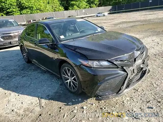 13 Photograph of a damaged car 4T1G11AK1NU662408 TOYOTA CAMRY 2022