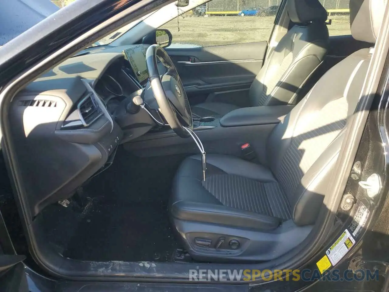 7 Photograph of a damaged car 4T1G11AK1NU662408 TOYOTA CAMRY 2022