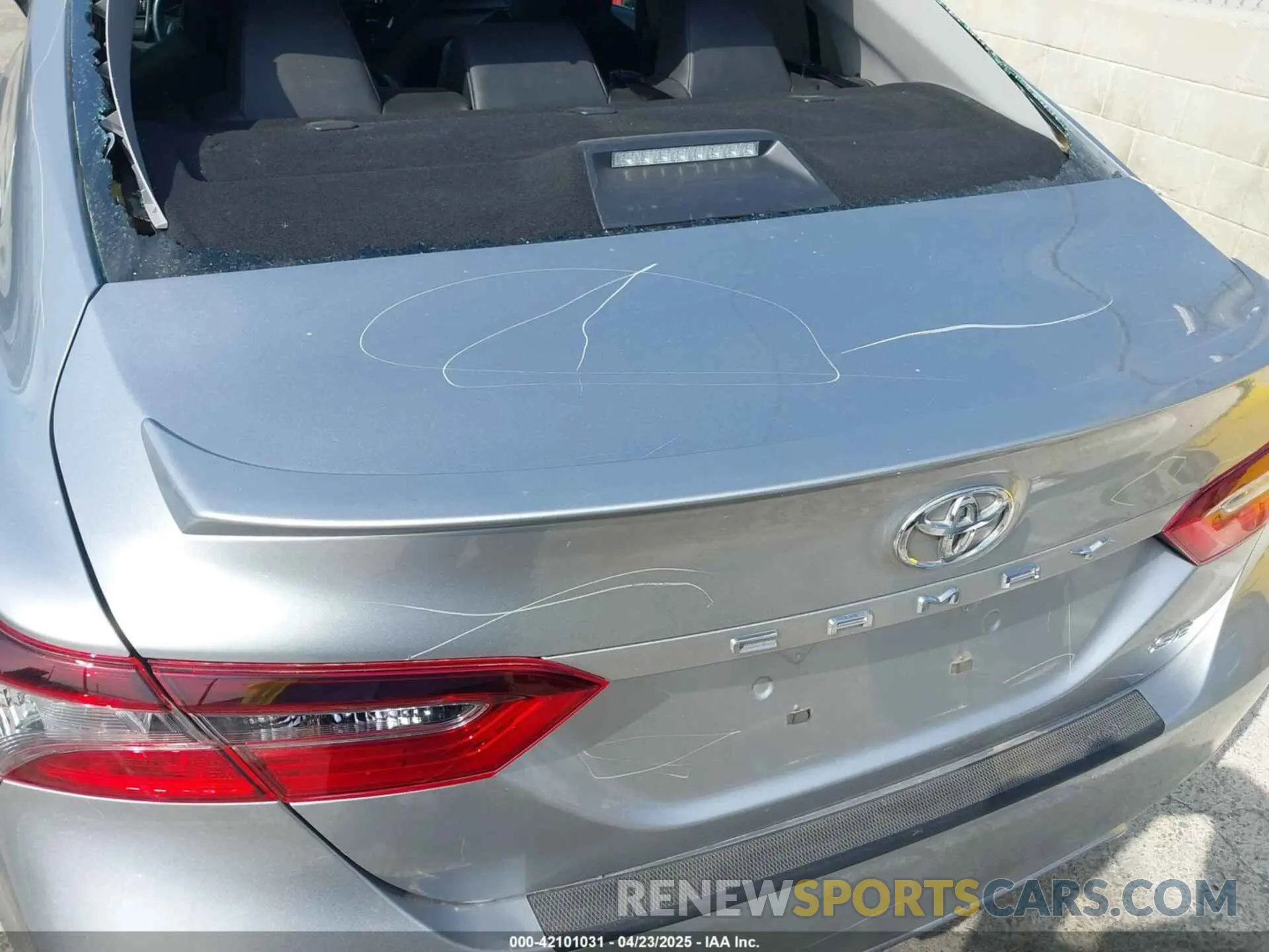 19 Photograph of a damaged car 4T1G11AK1NU680696 TOYOTA CAMRY 2022