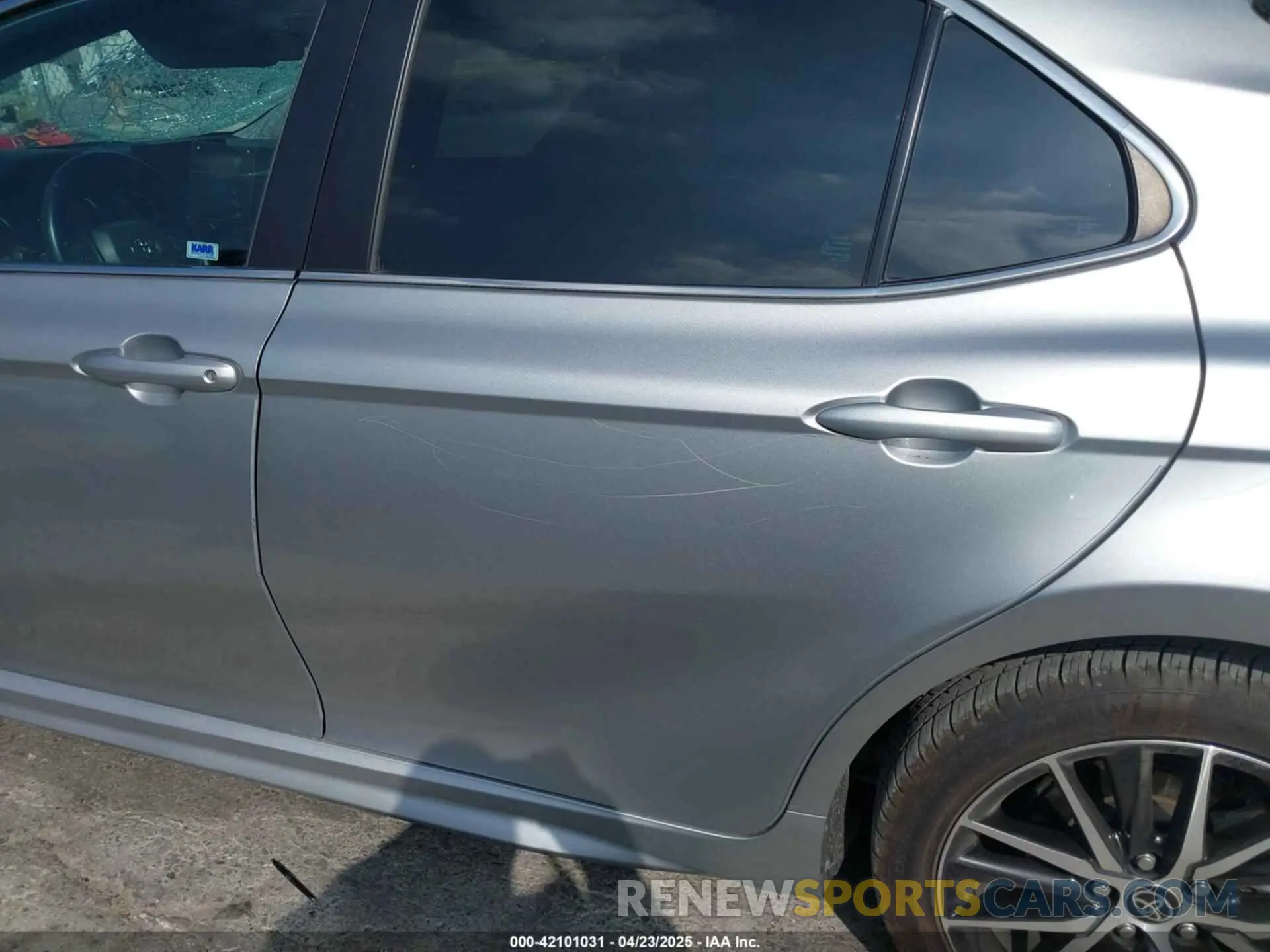20 Photograph of a damaged car 4T1G11AK1NU680696 TOYOTA CAMRY 2022
