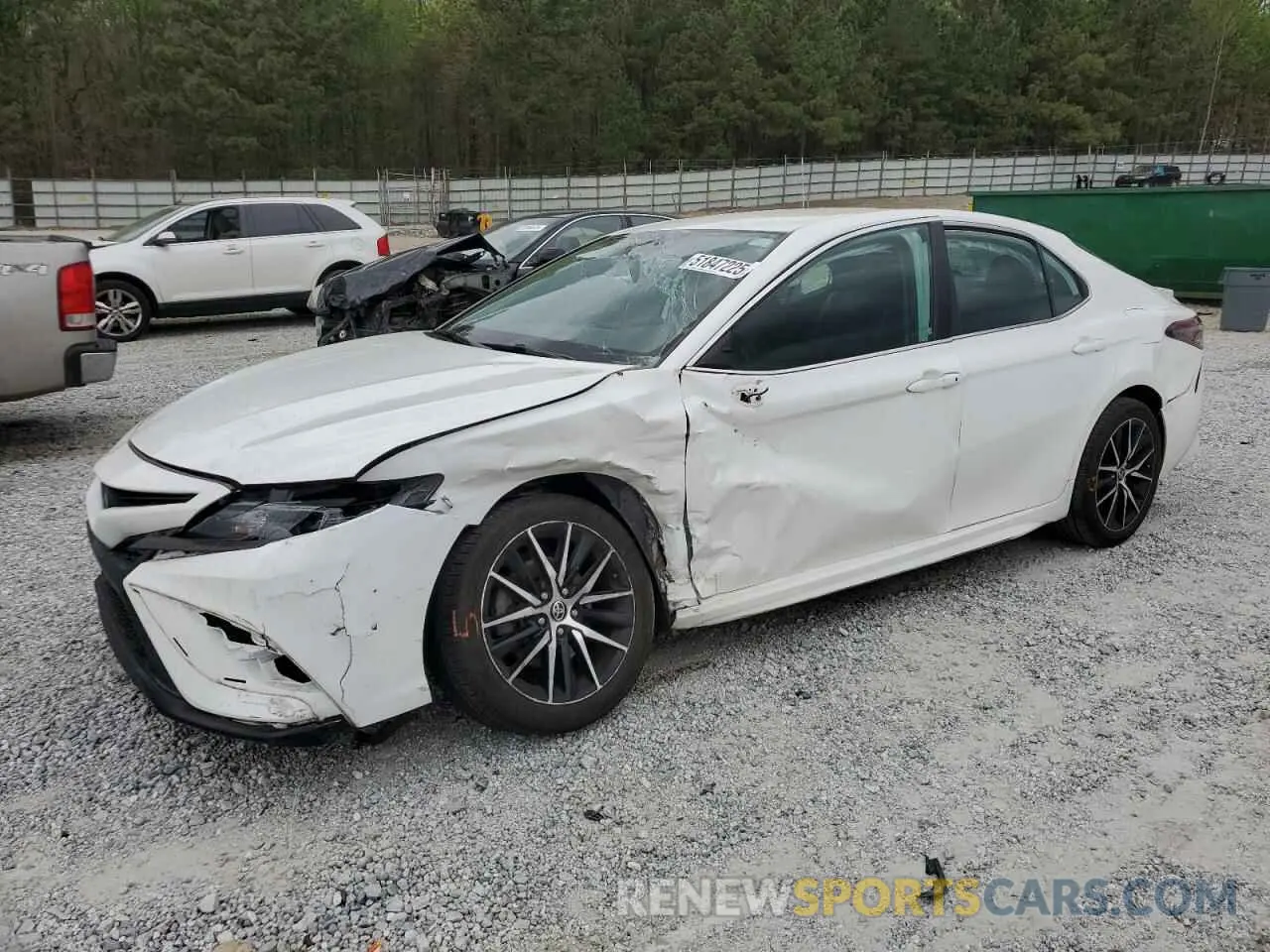1 Photograph of a damaged car 4T1G11AK2NU001082 TOYOTA CAMRY 2022