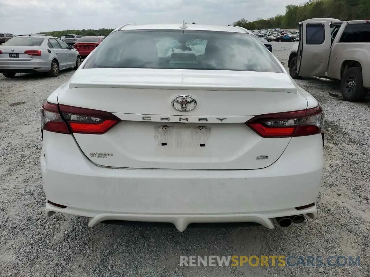 6 Photograph of a damaged car 4T1G11AK2NU001082 TOYOTA CAMRY 2022
