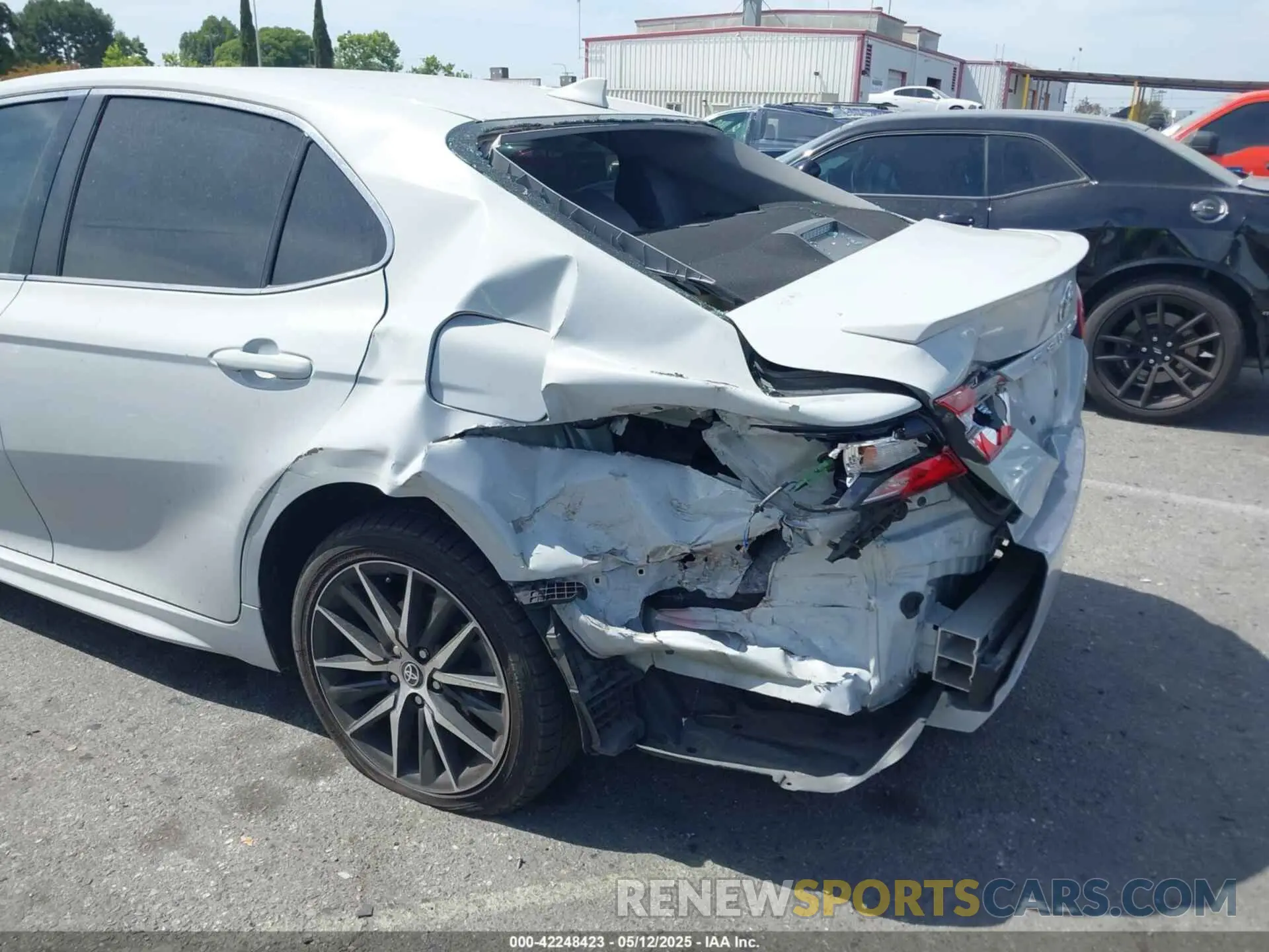 6 Photograph of a damaged car 4T1G11AK2NU035085 TOYOTA CAMRY 2022