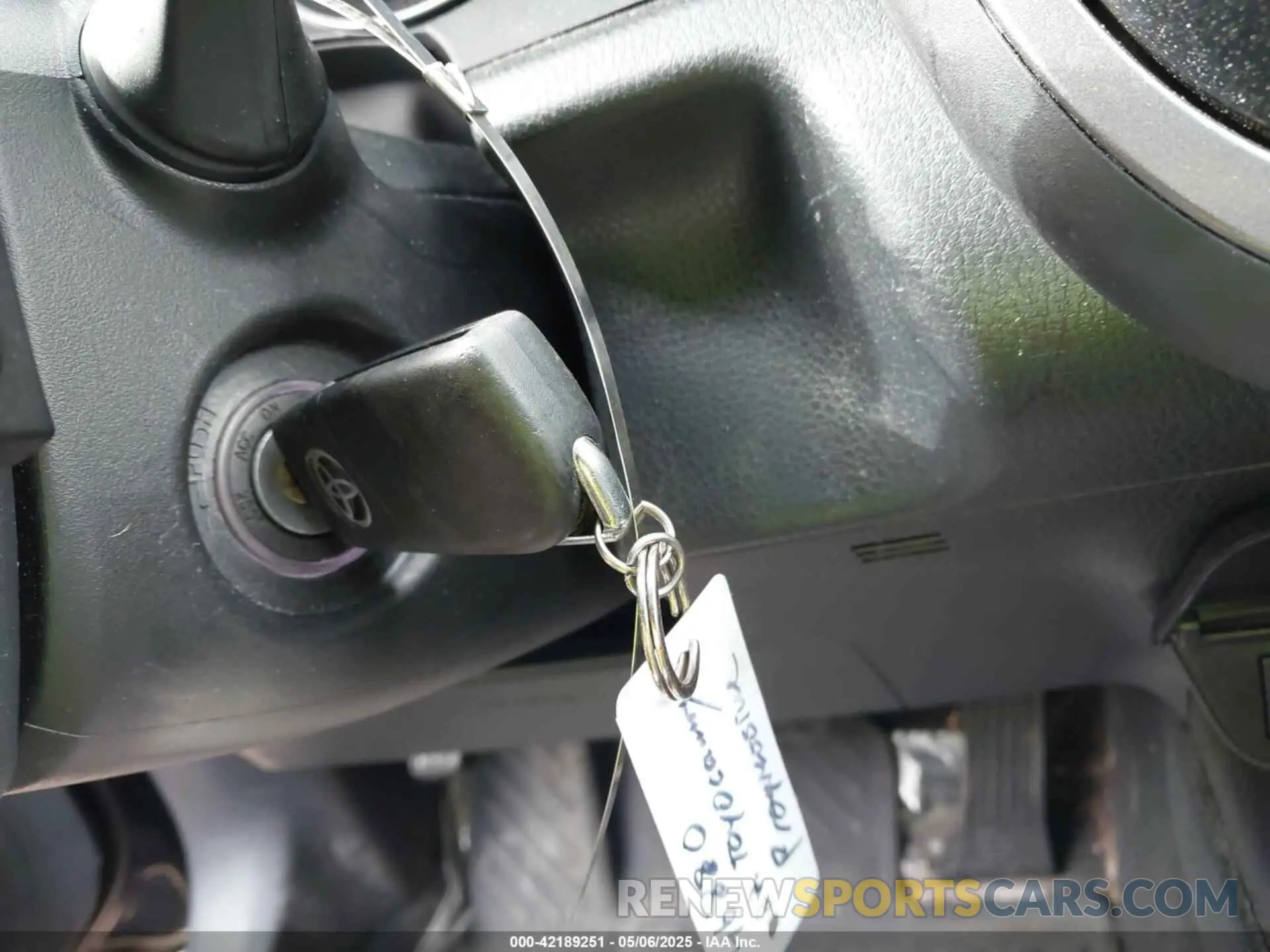 11 Фотография поврежденного автомобиля 4T1G11AK2NU065736 TOYOTA CAMRY 2022