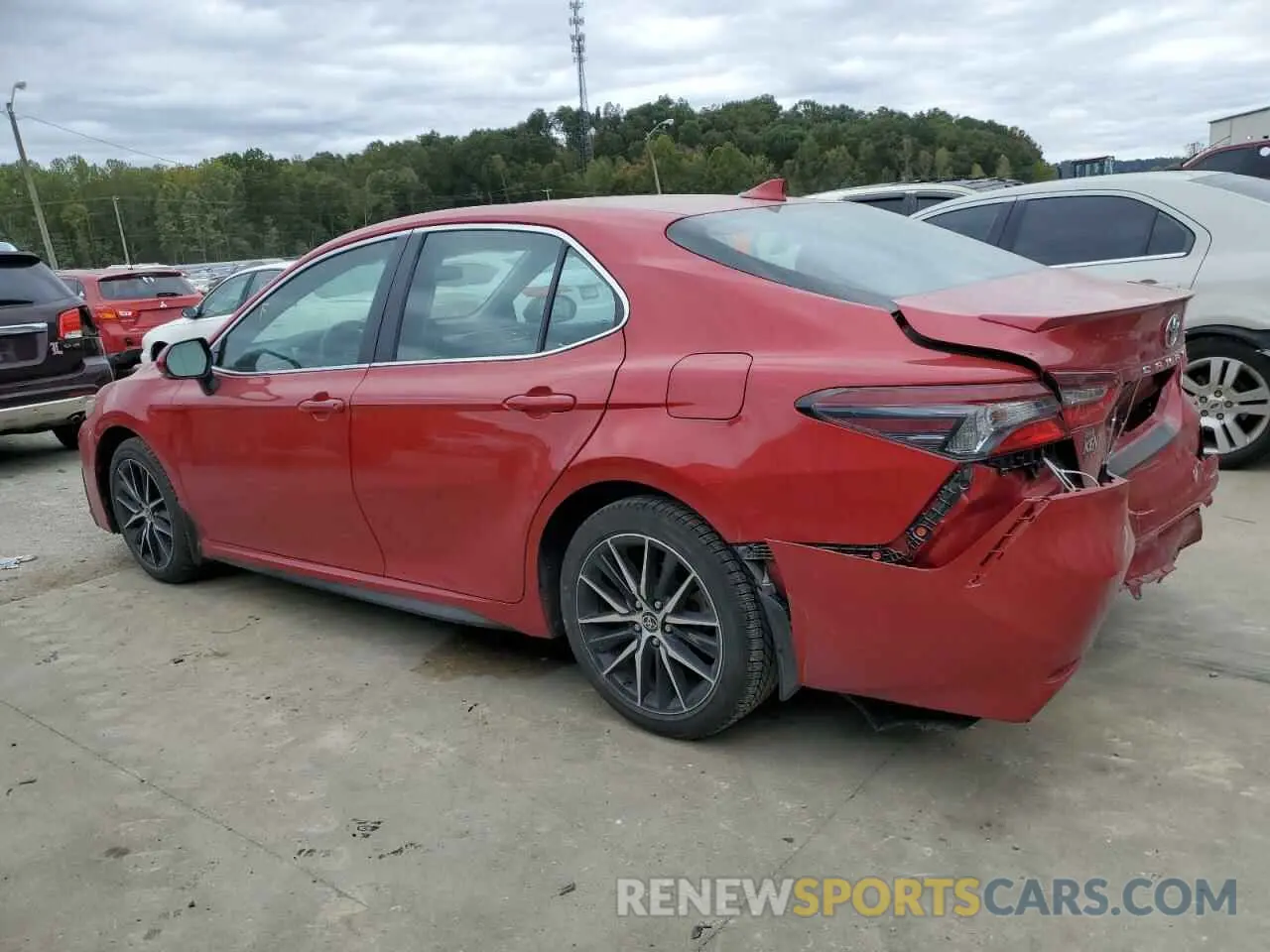 2 Фотография поврежденного автомобиля 4T1G11AK2NU070290 TOYOTA CAMRY 2022