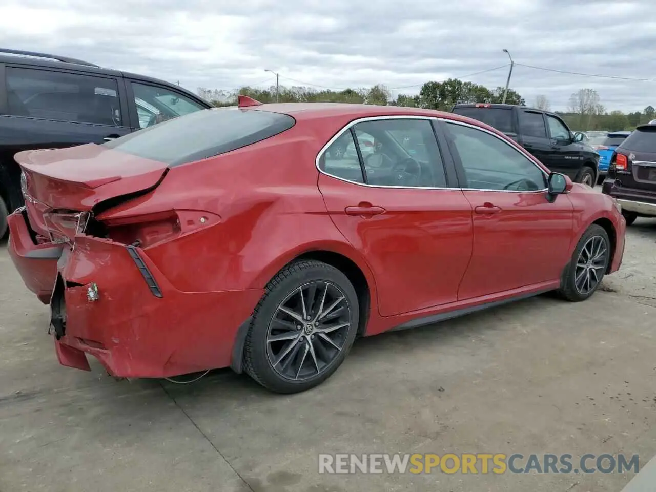 3 Фотография поврежденного автомобиля 4T1G11AK2NU070290 TOYOTA CAMRY 2022