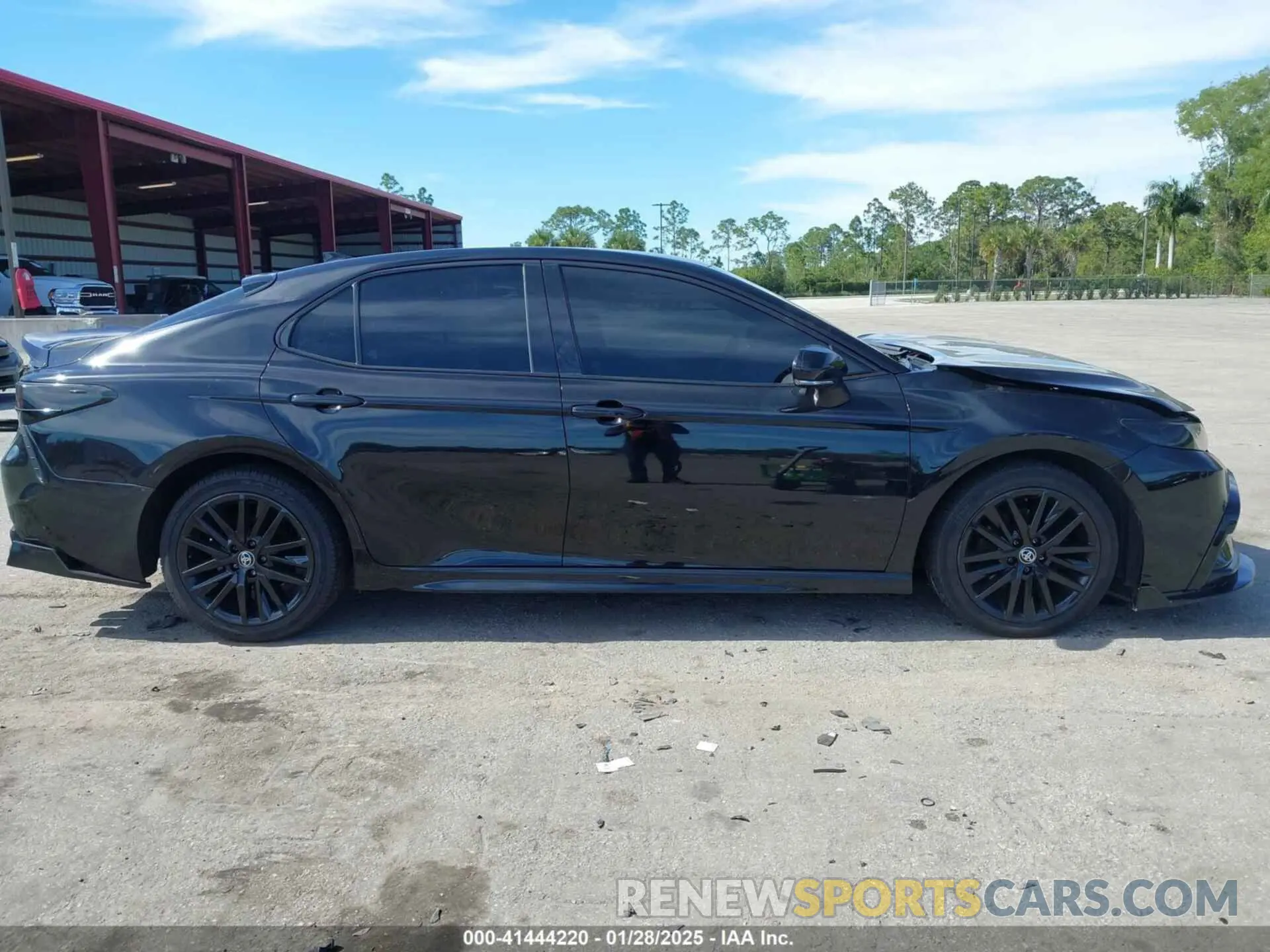 14 Фотография поврежденного автомобиля 4T1G11AK2NU623746 TOYOTA CAMRY 2022