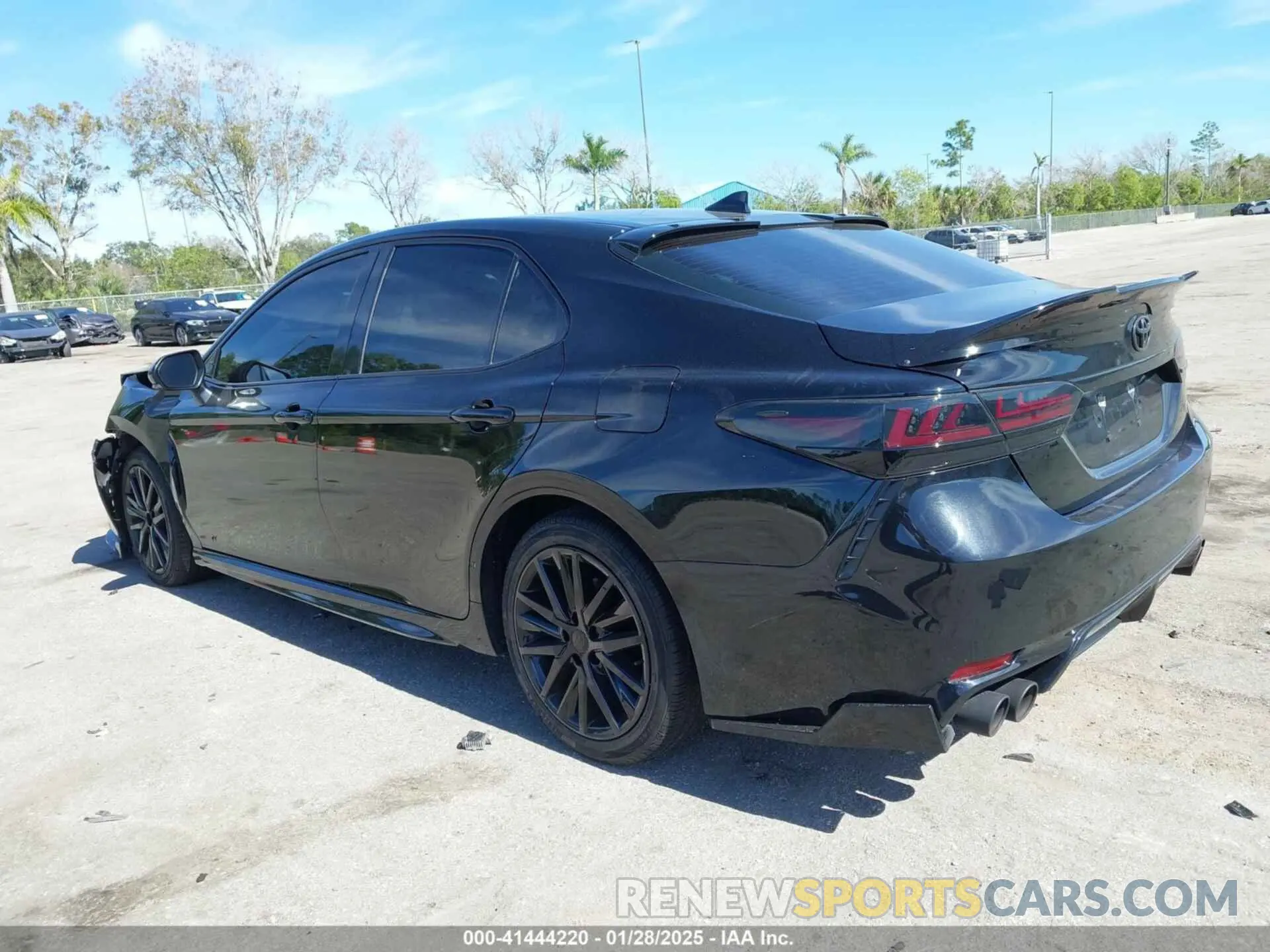 3 Фотография поврежденного автомобиля 4T1G11AK2NU623746 TOYOTA CAMRY 2022