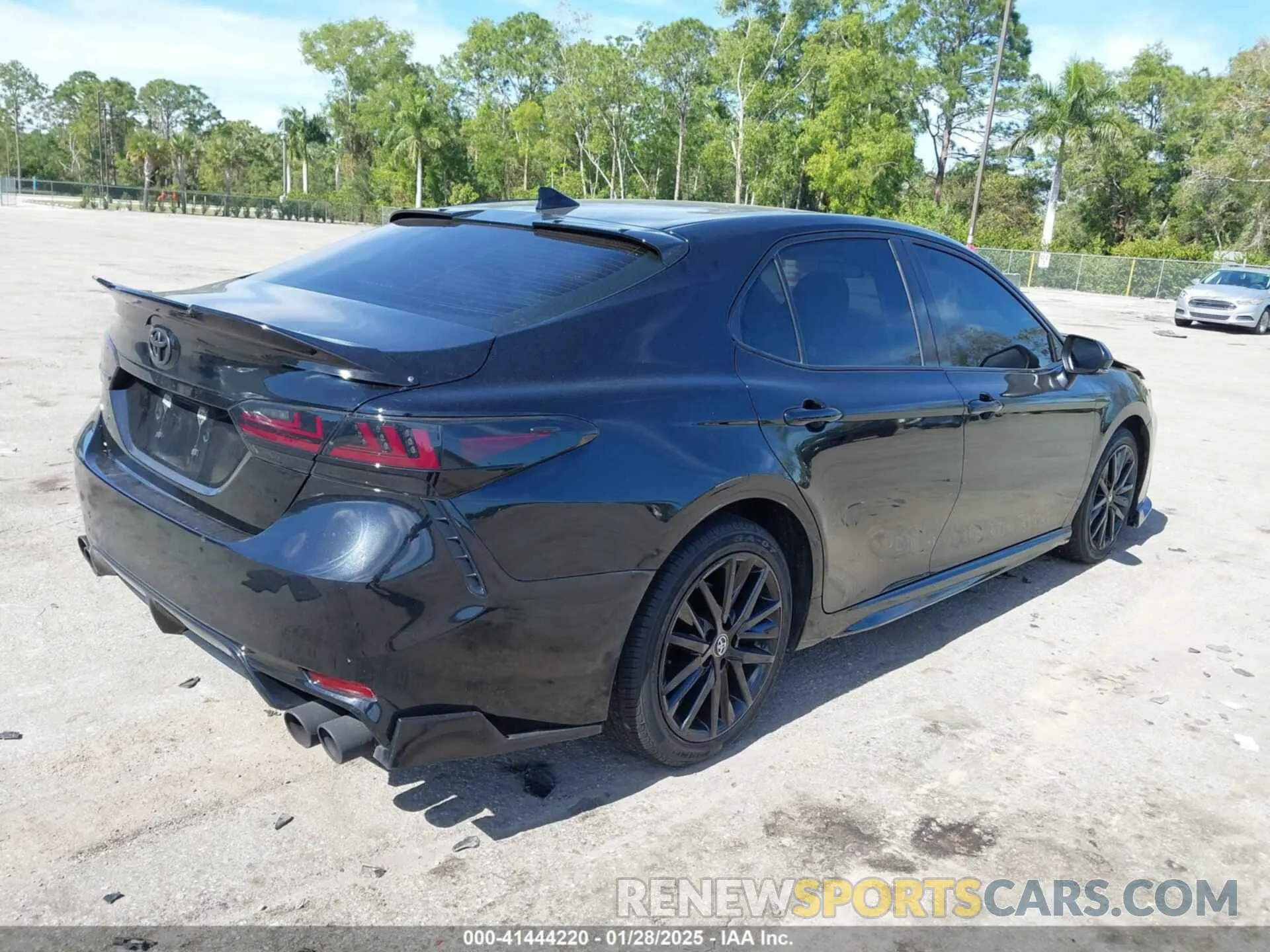 4 Фотография поврежденного автомобиля 4T1G11AK2NU623746 TOYOTA CAMRY 2022
