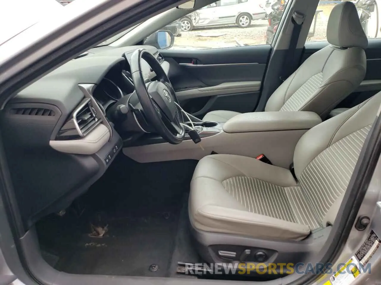 7 Фотография поврежденного автомобиля 4T1G11AK2NU662109 TOYOTA CAMRY 2022