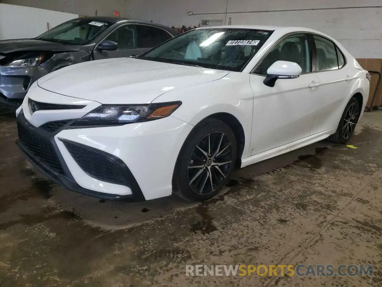 1 Photograph of a damaged car 4T1G11AK2NU662854 TOYOTA CAMRY 2022
