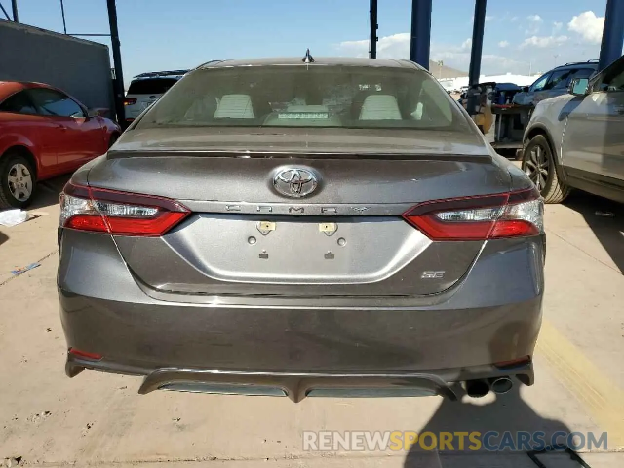 6 Photograph of a damaged car 4T1G11AK2NU670680 TOYOTA CAMRY 2022