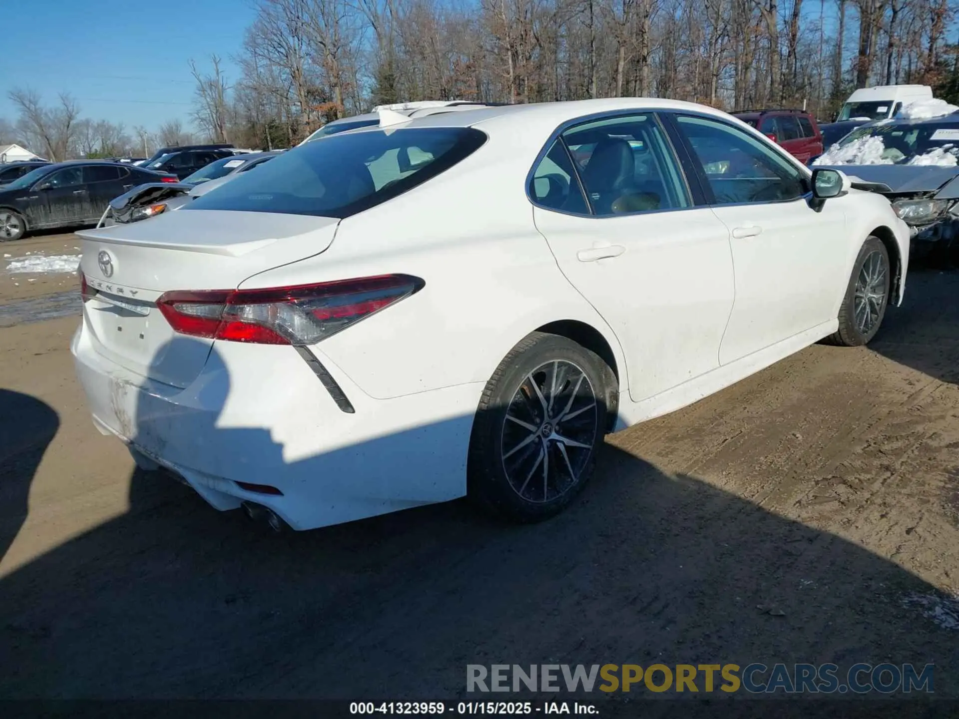4 Фотография поврежденного автомобиля 4T1G11AK2NU683803 TOYOTA CAMRY 2022