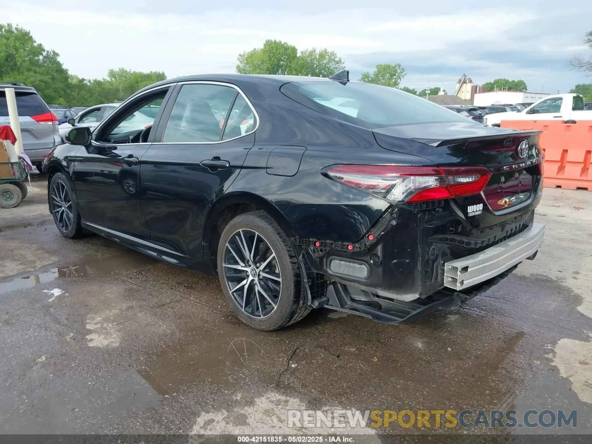 3 Photograph of a damaged car 4T1G11AK2NU687608 TOYOTA CAMRY 2022