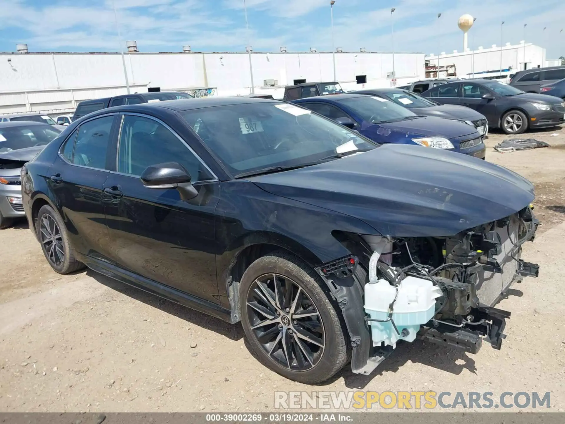 1 Фотография поврежденного автомобиля 4T1G11AK2NU691836 TOYOTA CAMRY 2022