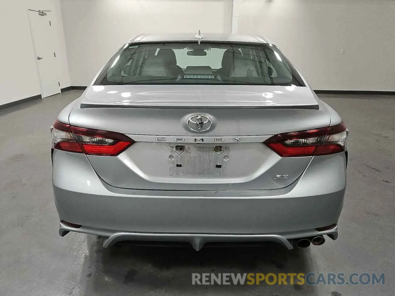 6 Фотография поврежденного автомобиля 4T1G11AK2NU701443 TOYOTA CAMRY 2022