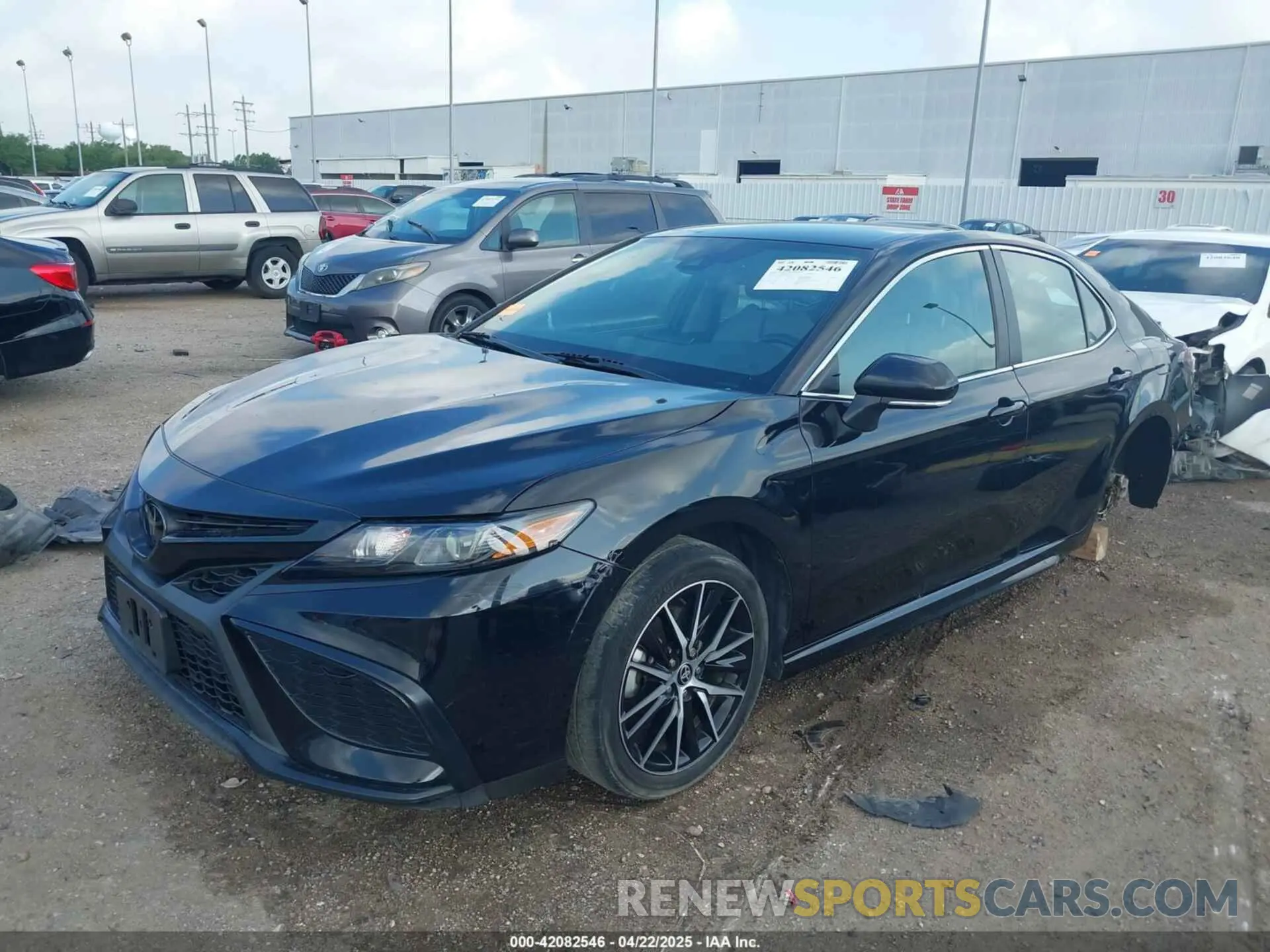 2 Photograph of a damaged car 4T1G11AK2NU711650 TOYOTA CAMRY 2022