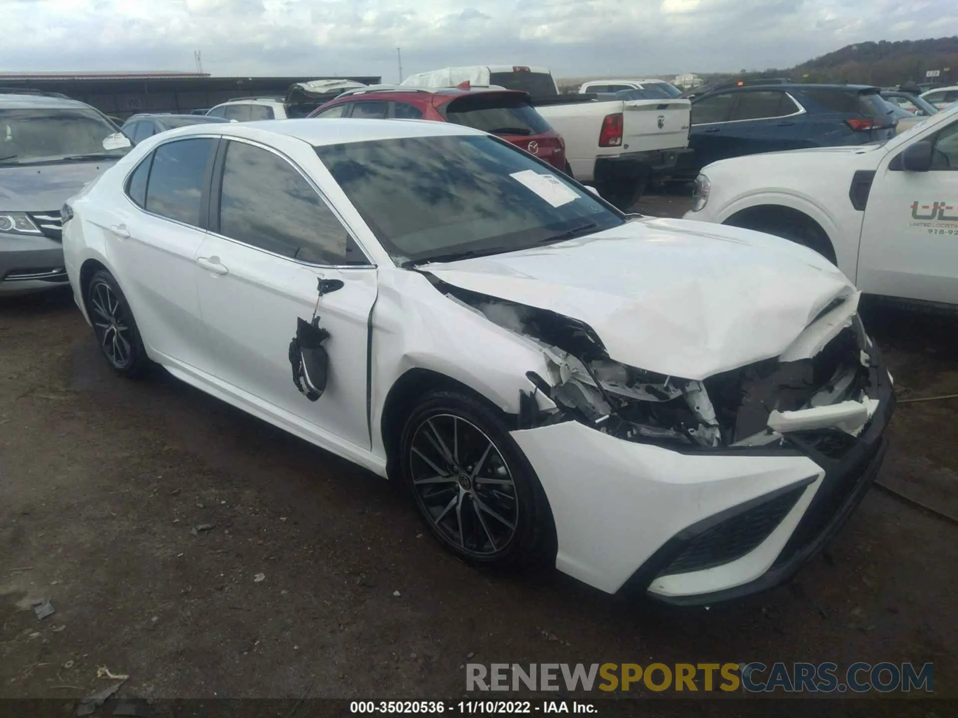 1 Photograph of a damaged car 4T1G11AK2NU714872 TOYOTA CAMRY 2022