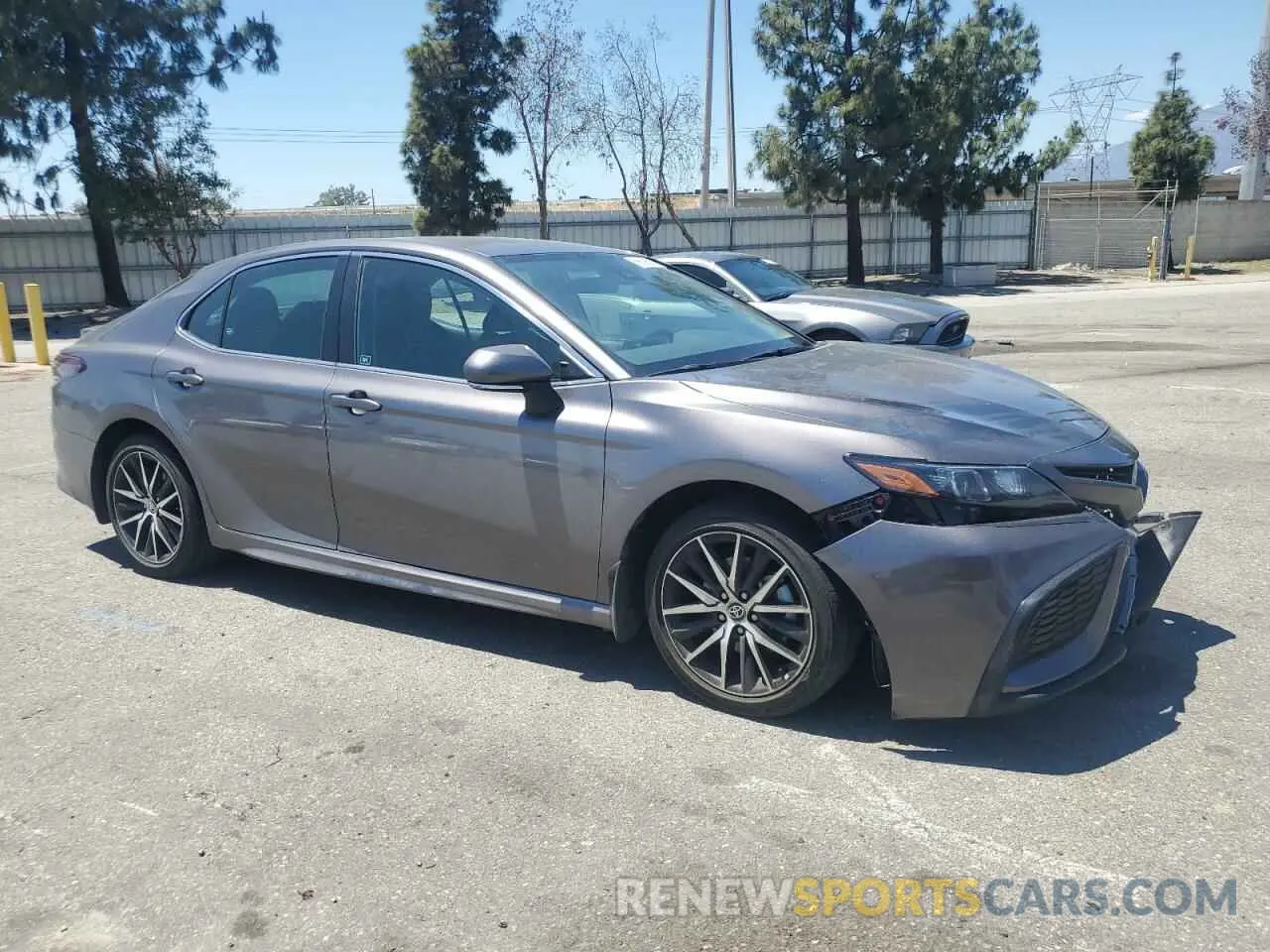 4 Photograph of a damaged car 4T1G11AK3NU062070 TOYOTA CAMRY 2022