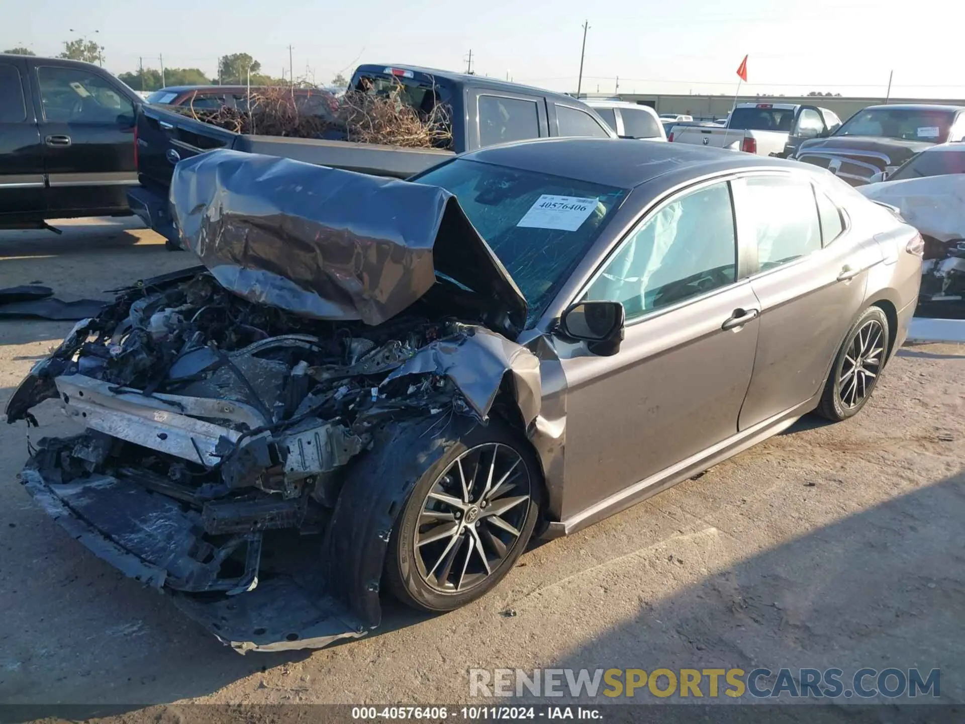 2 Photograph of a damaged car 4T1G11AK3NU620385 TOYOTA CAMRY 2022