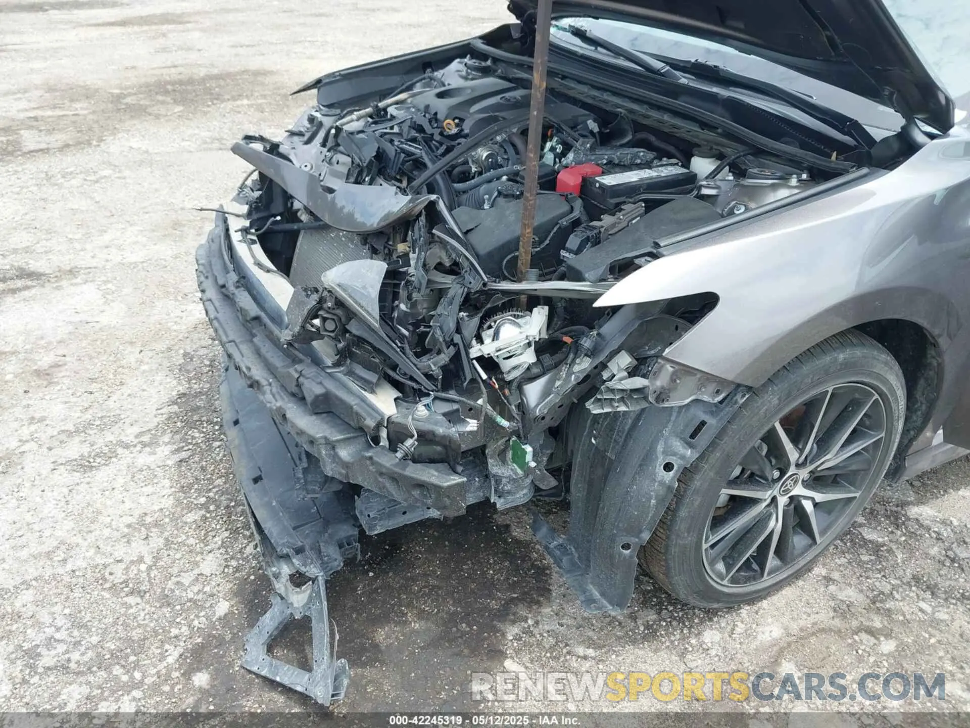 6 Photograph of a damaged car 4T1G11AK3NU622539 TOYOTA CAMRY 2022
