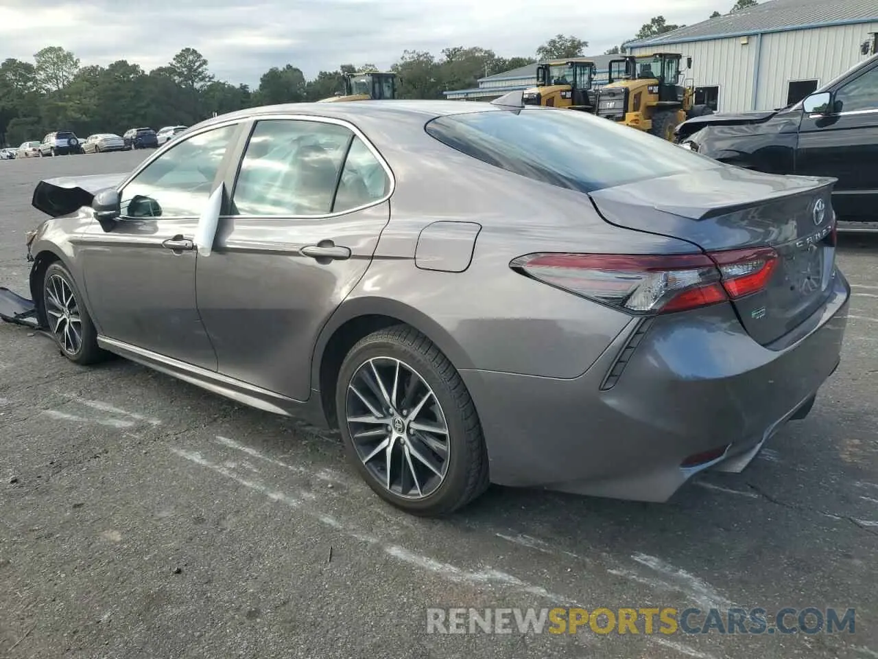 2 Photograph of a damaged car 4T1G11AK3NU631886 TOYOTA CAMRY 2022