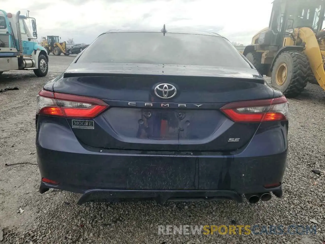 6 Photograph of a damaged car 4T1G11AK3NU632648 TOYOTA CAMRY 2022