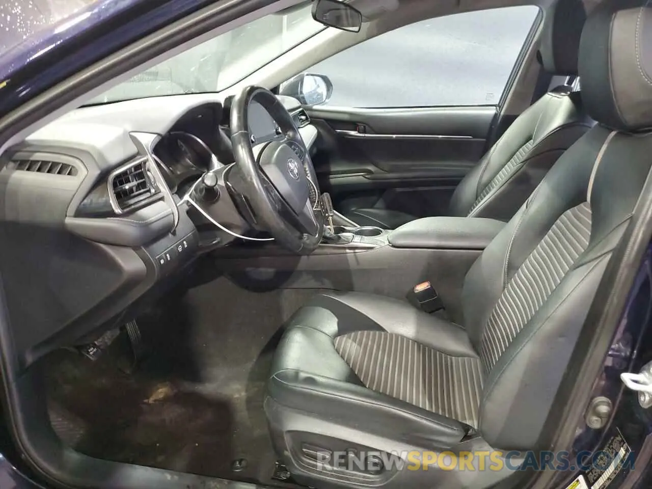 7 Photograph of a damaged car 4T1G11AK3NU666167 TOYOTA CAMRY 2022