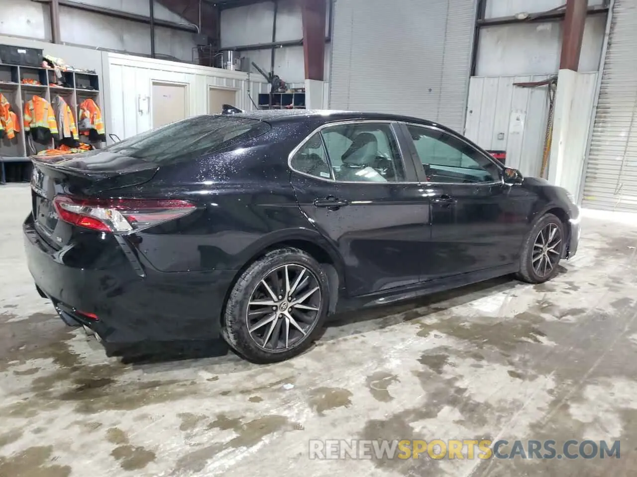 3 Photograph of a damaged car 4T1G11AK3NU675712 TOYOTA CAMRY 2022