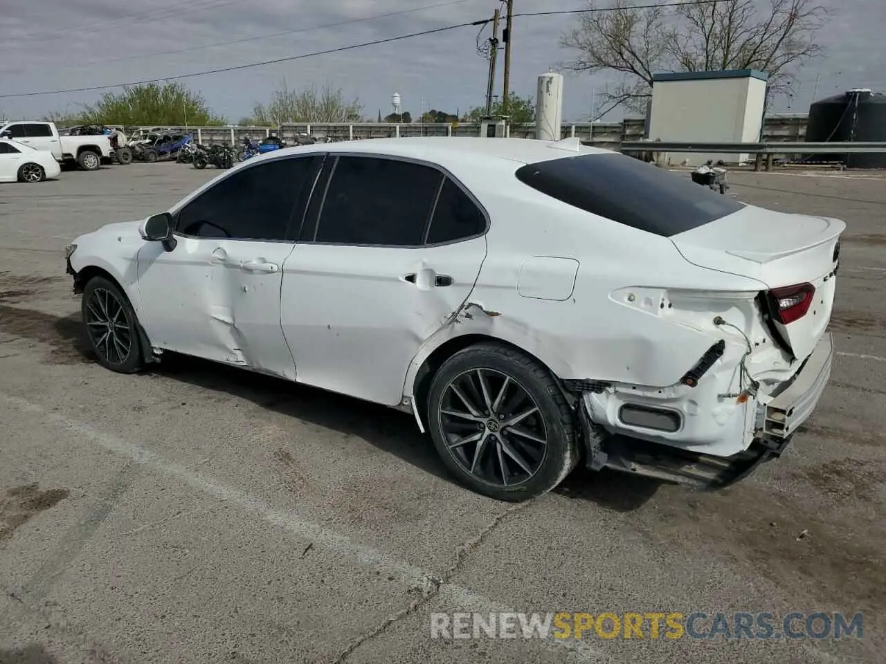 2 Photograph of a damaged car 4T1G11AK3NU691585 TOYOTA CAMRY 2022