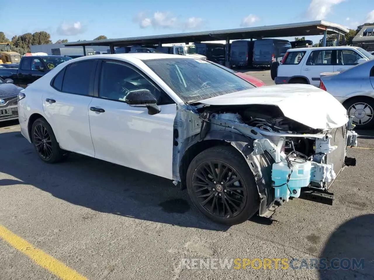 4 Фотография поврежденного автомобиля 4T1G11AK4NU027084 TOYOTA CAMRY 2022