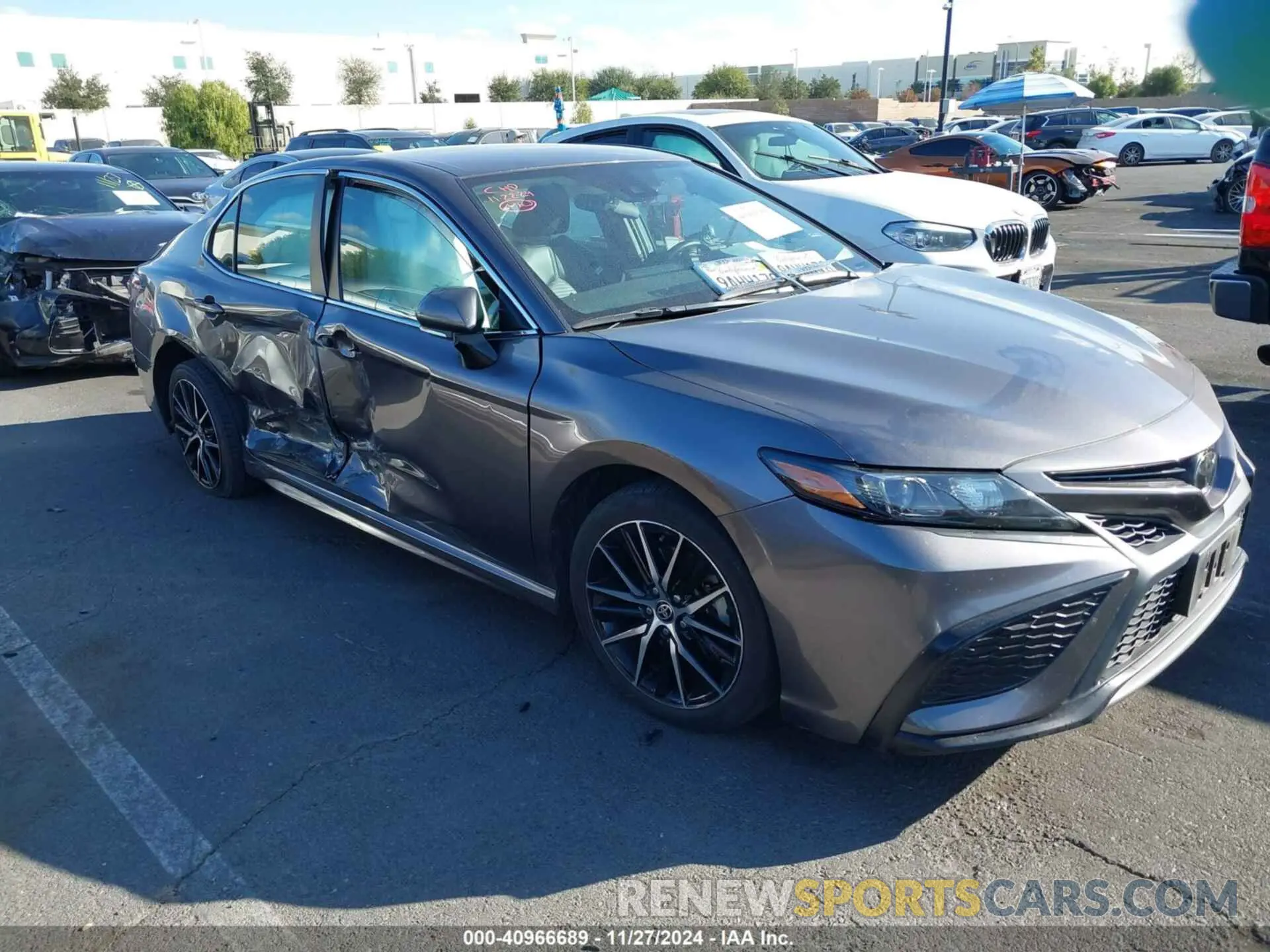 12 Фотография поврежденного автомобиля 4T1G11AK4NU028364 TOYOTA CAMRY 2022