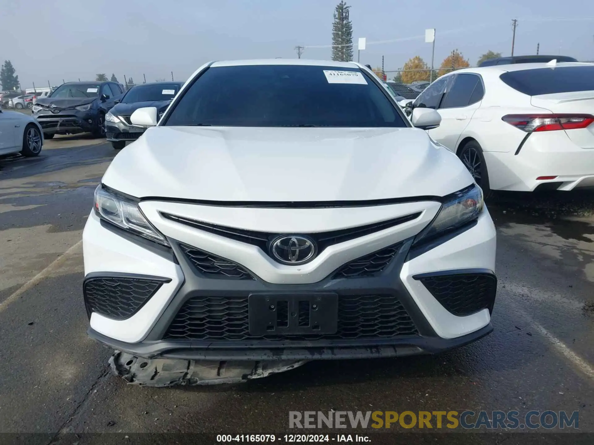 13 Photograph of a damaged car 4T1G11AK4NU050817 TOYOTA CAMRY 2022