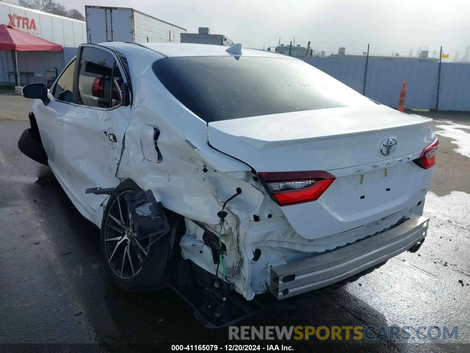 3 Photograph of a damaged car 4T1G11AK4NU050817 TOYOTA CAMRY 2022
