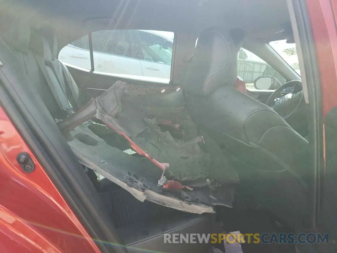 10 Photograph of a damaged car 4T1G11AK4NU061185 TOYOTA CAMRY 2022