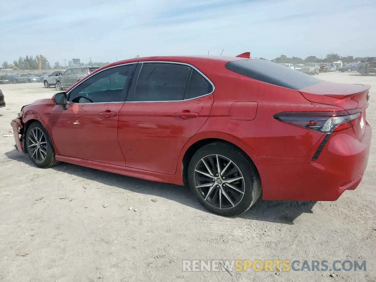 2 Фотография поврежденного автомобиля 4T1G11AK4NU063857 TOYOTA CAMRY 2022