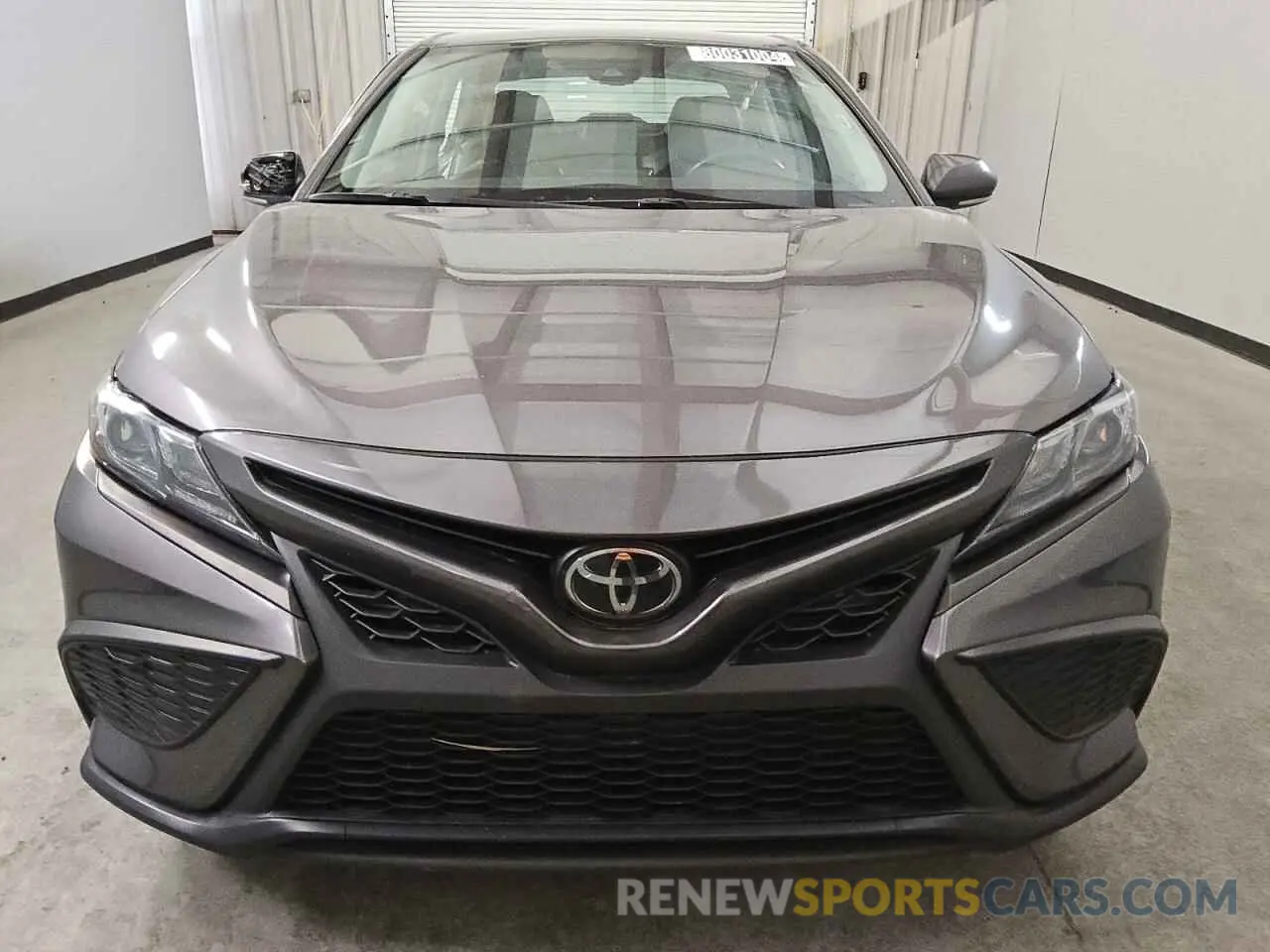 5 Photograph of a damaged car 4T1G11AK4NU631010 TOYOTA CAMRY 2022