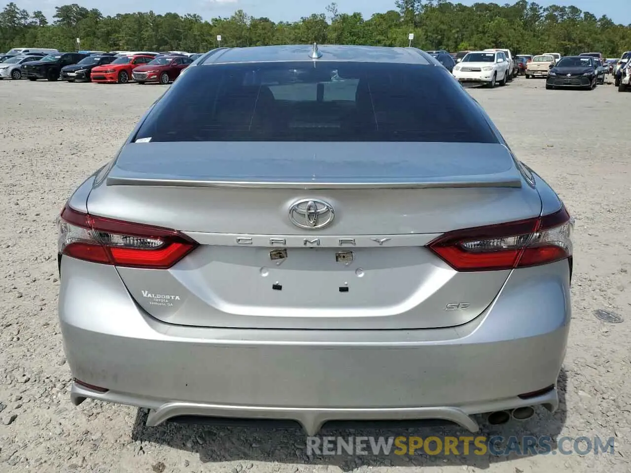 6 Photograph of a damaged car 4T1G11AK4NU651676 TOYOTA CAMRY 2022