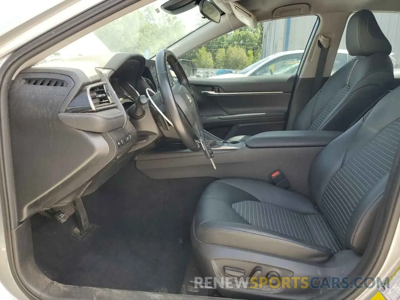 7 Photograph of a damaged car 4T1G11AK4NU651676 TOYOTA CAMRY 2022